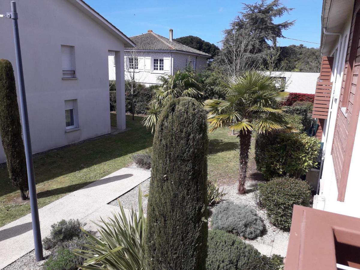 Bel Appartement En Residence Avec Parking Prive Arvert Экстерьер фото